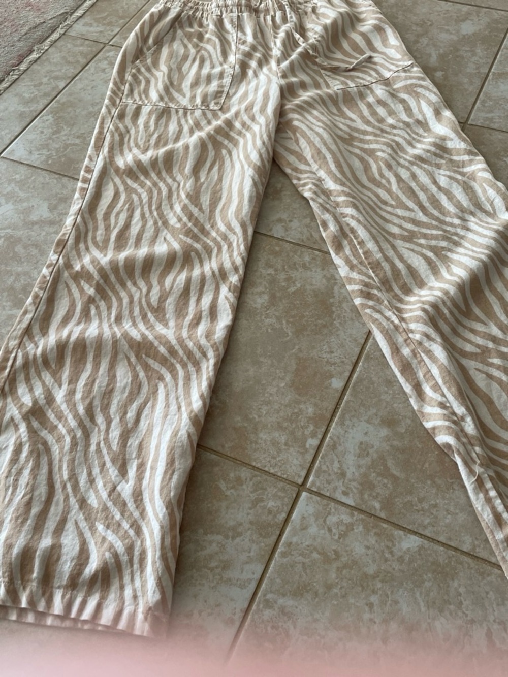 Women’s Beige Zebra-Print Casual Pants